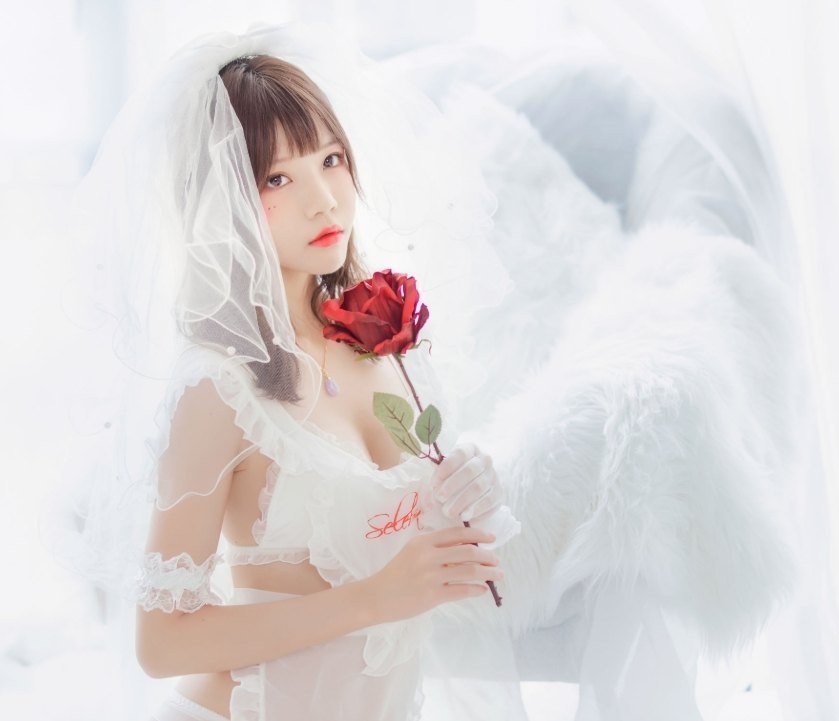 轻纱飘逸，梦幻迷离——桜桃喵《轻纱》的浪漫演绎 第2张